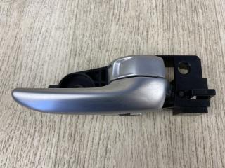 Ручка двери внутренняя правая CHRYSLER 200 14-16 2015 Б/У Ручка двери внутренняя правая CHRYSLER 200 14-16 2015