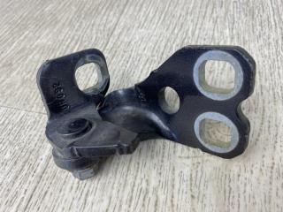 Петля двери верхняя левая CHRYSLER 200 14-16 UF 2.4 ED6