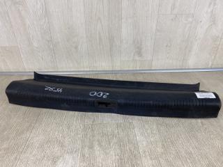 Накладка панели багажника внутренняя 200 14-16 2015 UF 2.4 ED6