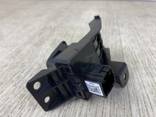 Кнопка стояночного тормоза CHRYSLER 200 14-16 UF 2.4 ED6