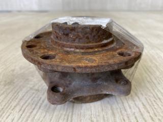 Ступица передняя CHRYSLER 200 14-16 UF 2.4 ED6