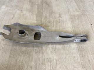 Рычаг задней подвески поперечный нижний CHRYSLER 200 14-16 2015