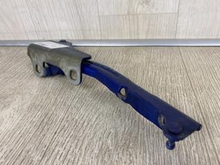 Петля капота правая CHRYSLER 200 14-16 UF 2.4 ED6