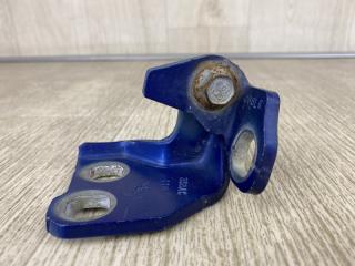 Петля двери нижняя правая CHRYSLER 200 14-16 2015