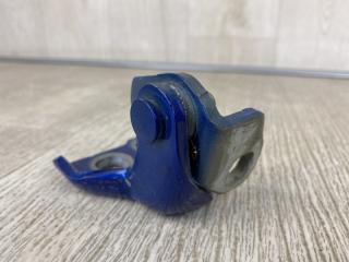 Петля двери нижняя левая CHRYSLER 200 14-16 UF 2.4 ED6