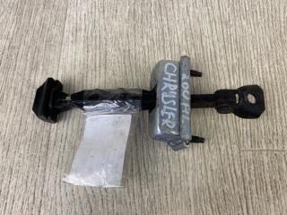 Ограничитель двери передний 200 14-16 2015 UF 2.4 ED6