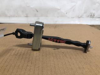 Ограничитель двери задний левый INFINITI Q50 20- 2021