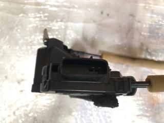 Замок двери передний правый NISSAN NV200 USA 13- Минивэн 2.0L 4