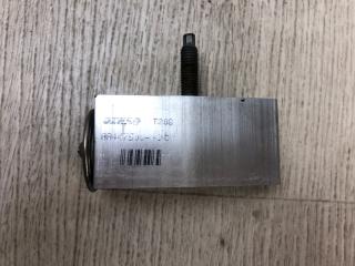 Клапан кондиционера CHRYSLER 200 14-16 2016