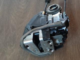 Замок двери задний левый RAV4 05-12