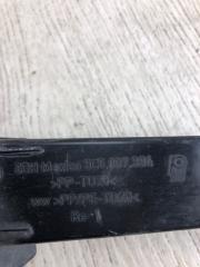 Кронштейн заднего бампера правый JETTA USA 10-17 2011 162 CBTA 2.5L