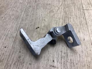 Петля двери нижняя задняя правая JETTA USA 10-17 2011 162 CBTA 2.5L