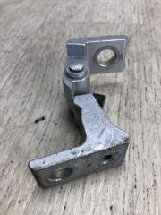 Петля двери нижняя задняя правая JETTA USA 10-17 2011 162 CBTA 2.5L