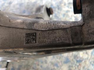 Цапфа задняя правая Q50 20- 2021 Седан 3.0 VR30DDTT