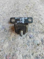 Петля крышки багажника задняя правая OUTLANDER 03-07 2006 Внедорожник 2.4 4G69