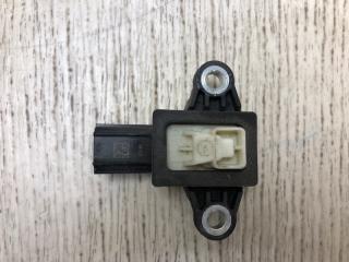 Датчик удара MAZDA 3 BM 13-19 2014 Б/У Датчик удара MAZDA 3 BM 13-19 2014