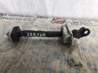 Ограничитель двери передний правый MDX (YD2) 06-13 2010 Внедорожник 3.7 J37A1