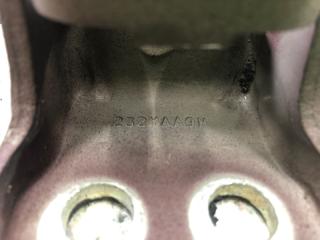 Петля двери нижняя передняя правая ACURA MDX (YD2) 06-13 Внедорожник 3.7 J37A1