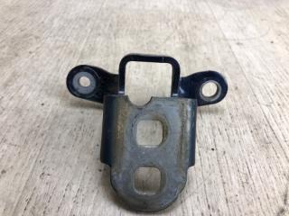 Петля двери верхняя задняя правая PATRIOT 10-17 2015 MK74 2.4 ED3