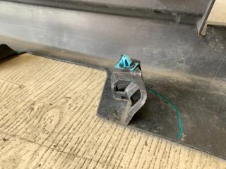 Накладка порога наружная левая 200 14-16 2015 UF 2.4 ED6