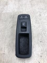 Кнопка стеклоподъемника передняя правая CHEROKEE 14- 2017 KL 2.4 ED6