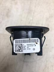 Кнопка стеклоподъемника передняя правая CHEROKEE 14- 2017 KL 2.4 ED6