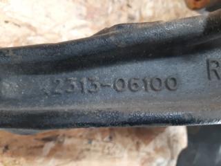 Цапфа задняя правая CAMRY 40 06-11 2009 Седан 2.4 2AZFXE