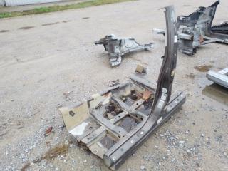 Стойка кузова средняя левая TRIBECA B10 07-13