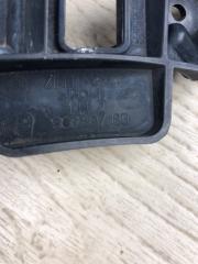 Кронштейн переднего бампера (на крыле) левый JETTA USA 10-17 2013 162 2.5 CBUA