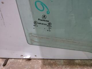 Стекло двери переднее правое TLX 14-17 2014 Седан 2.4