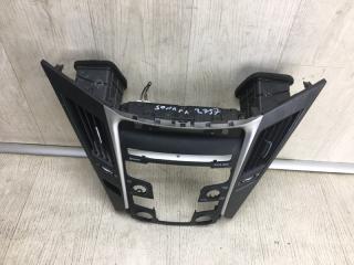 Накладка торпедо под магнитолу SONATA YF 10-14 2011 YF 2.4 G4KJ