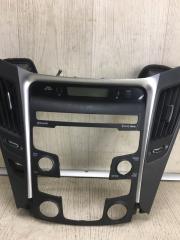 Накладка торпедо под магнитолу SONATA YF 10-14 2011 YF 2.4 G4KJ