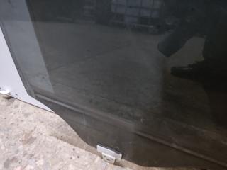 Стекло двери заднее правое FX S50 03-08