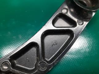 Поводок стеклоочистителя передний правый TLX 14-17 2015 Седан 2.4