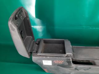 Подлокотник 3 BK 03-08 2004 Седан 2.3