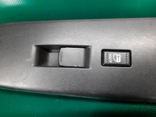 Кнопка стеклоподъемника передняя правая SUZUKI SX4 06-13 Седан J20A