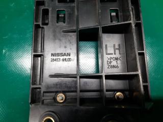 Кронштейн датчика слепых зон правый INFINITI Q50 20- Седан 3.0 VR30DDTT