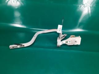 Петля крышки багажника левая SX4 06-13 2008 Седан J20A