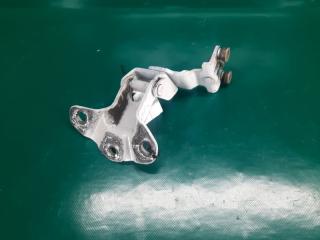 Ролик сдвижной двери средний левый NISSAN NV200 USA 13- Минивэн 2.0L 4