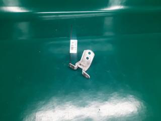 Петля двери верхняя передняя правая NISSAN NV200 USA 13- 2017