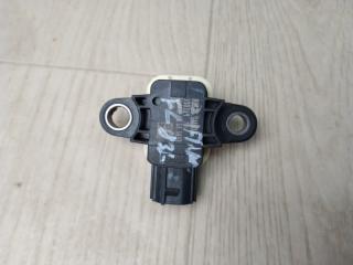 Датчик удара передний левый PATHFINDER R52 12-21 2013 R52 3.5 VQ35DE