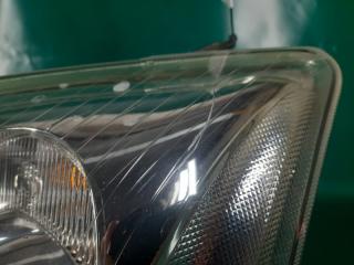 Фара передняя левая AVENSIS 03-08