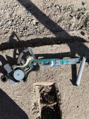 Стеклоподъемник передний правый PRIUS - 30 09-17