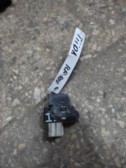 Кнопка стеклоподъемника TRIBECA B9 05-07