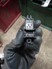 Кнопка стеклоподъемника EX35(37) 07-12