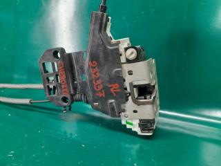 Замок двери задний левый CHEROKEE 14- 2015 Внедорожник 2.4