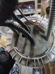 Топливный насос LAND CRUISER PRADO 120 02-09