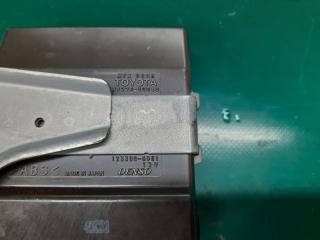 Блок комфорта задний левый LEXUS GS350 GS300 05-11 Седан 3.5 2GR-FSE