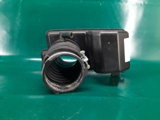 Резонатор воздушного фильтра VENZA 09-16 2011 Внедорожник 3.5 2GR-FE