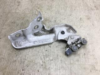 Ролик сдвижной двери нижний левый NISSAN NV200 USA 13- M20XUS 2.0 MR20DE